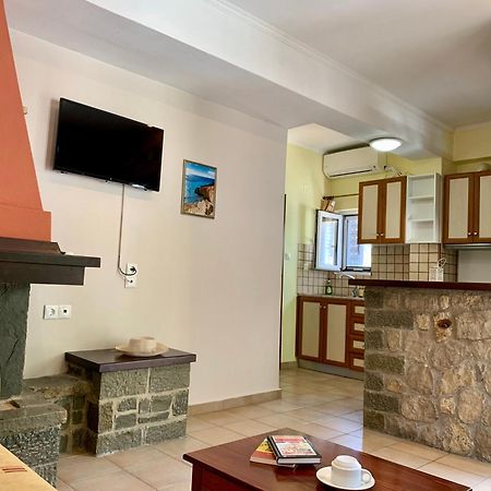 Dimarion Villas Ayios Nikitas Ruang foto