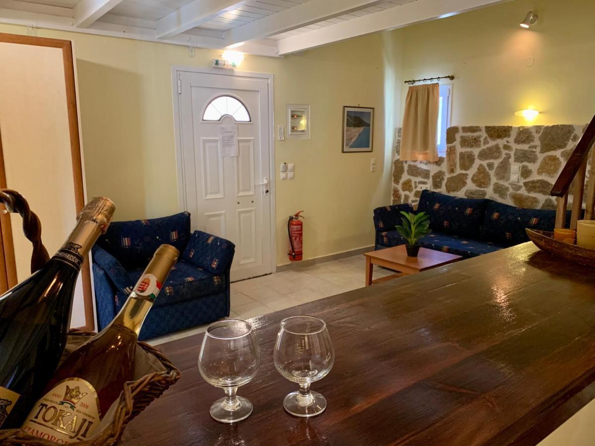 Dimarion Villas Ayios Nikitas Bagian luar foto