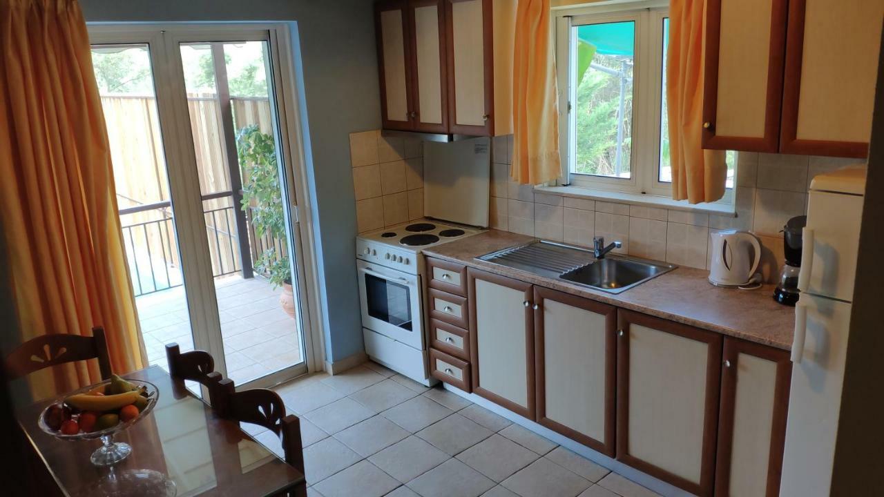 Dimarion Villas Ayios Nikitas Bagian luar foto